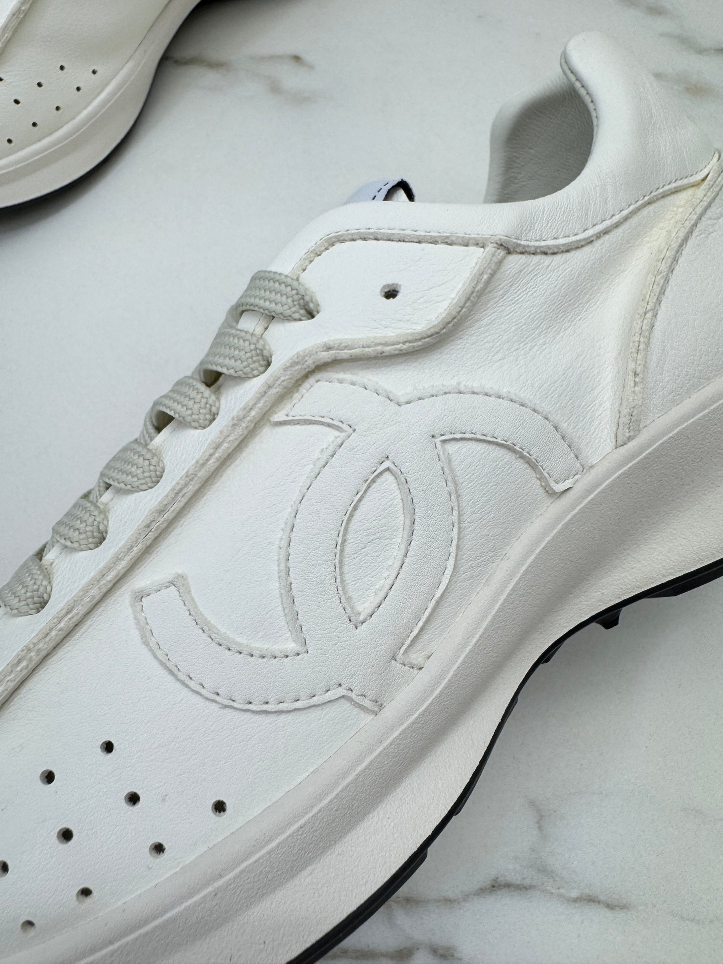 CHANEL 25C 全皮超軟運動鞋