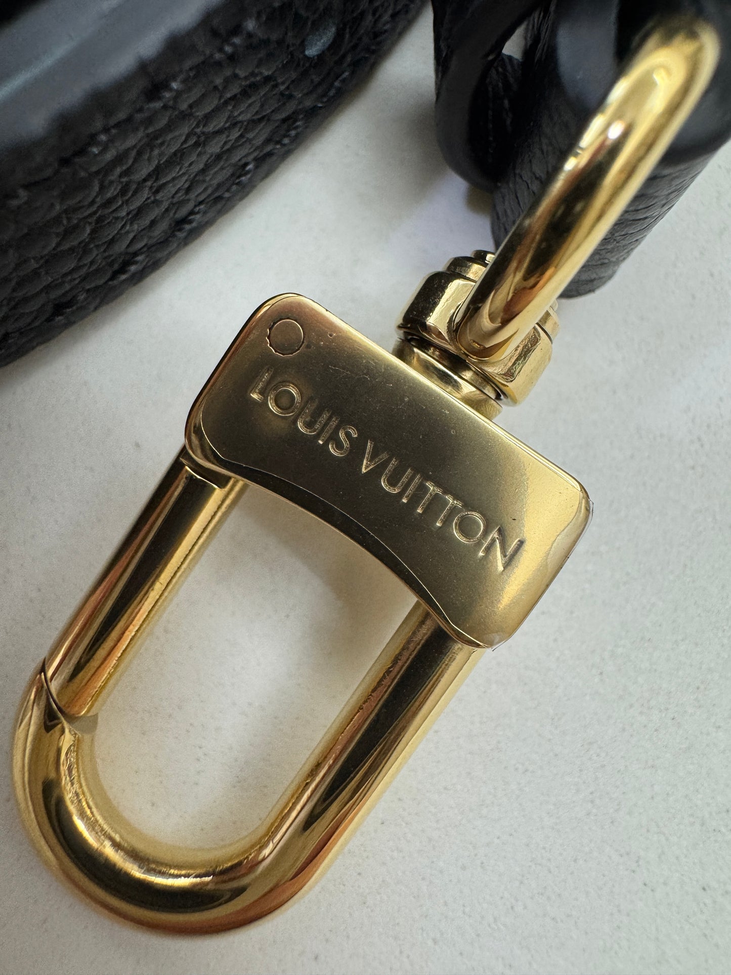 LV Onthego PM 黑色全皮
