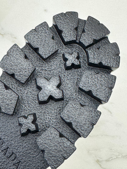 PRADA Loafers 齒輪底 Super Light