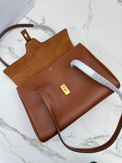 CELINE Soft 16 Medium 棕色