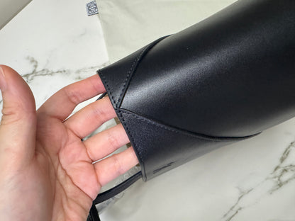 LOEWE Puzzle Fold 黑色 Medium