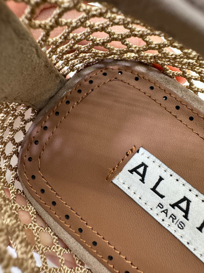 ALAIA 漁網鞋 粉杏色麂皮