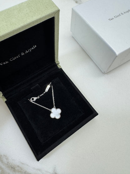 VCA Vintage Alhambra 白金色白貝母