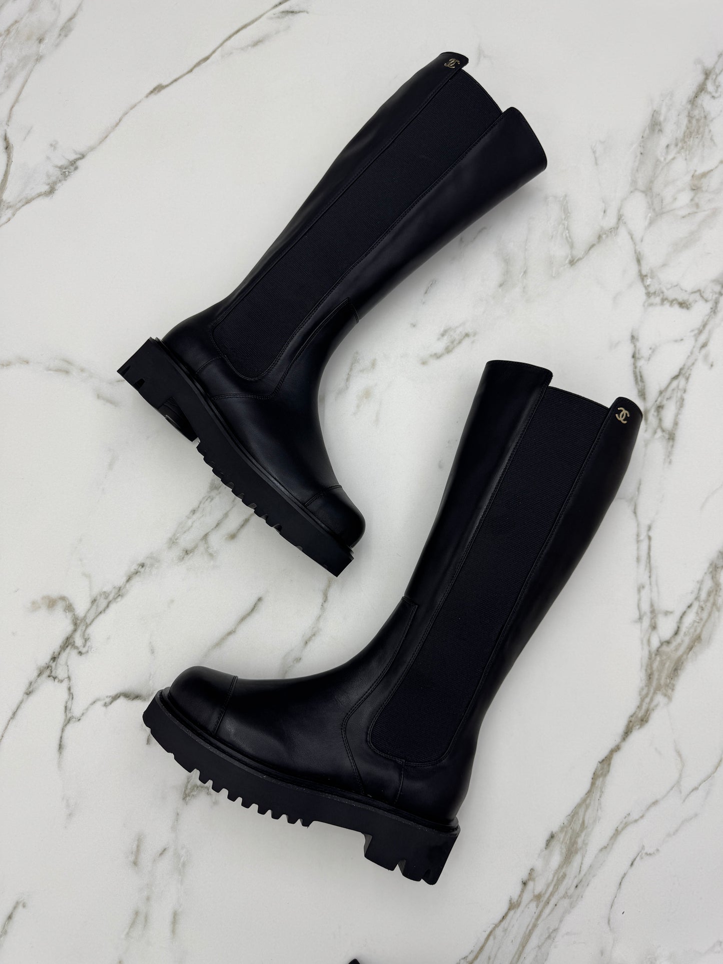 CHANEL 24B 切爾西長靴