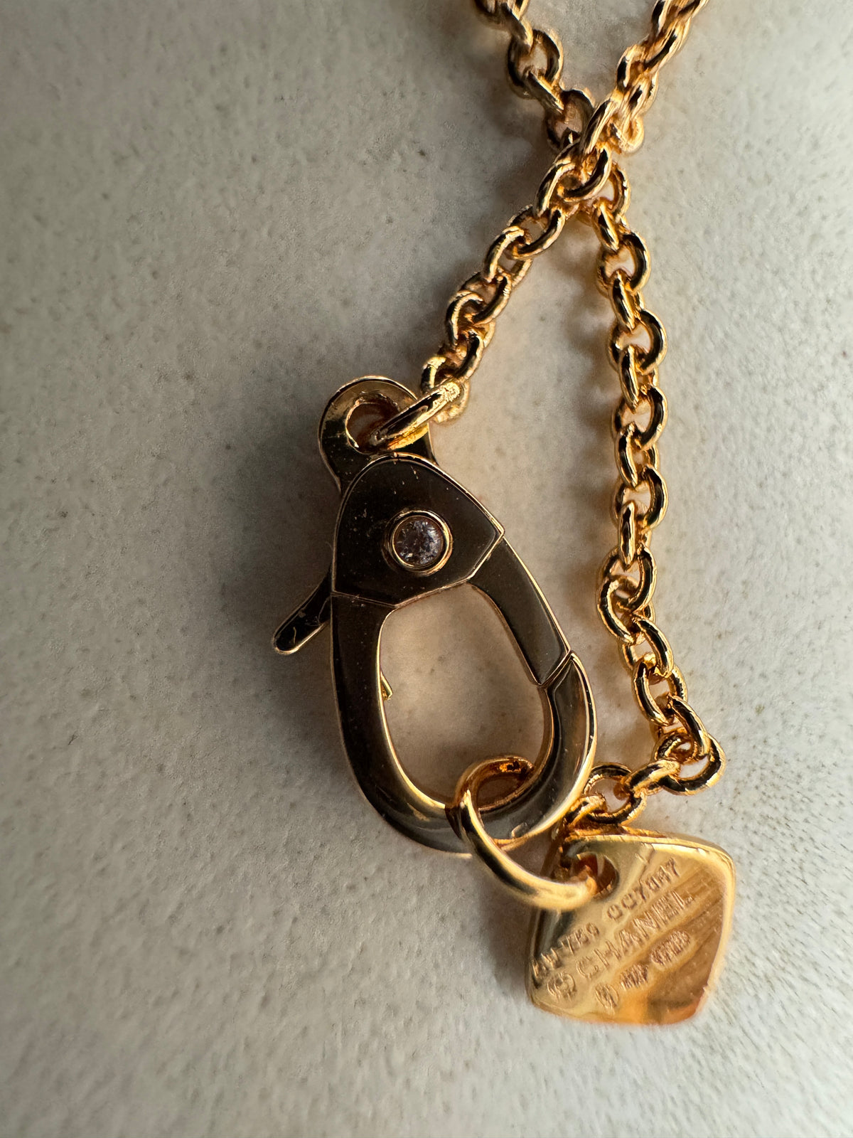 CHANEL Coco Crush 項鏈 米金色
