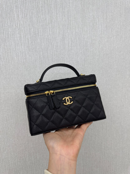 CHANEL 26C 菱格紋Logo LP盒子包