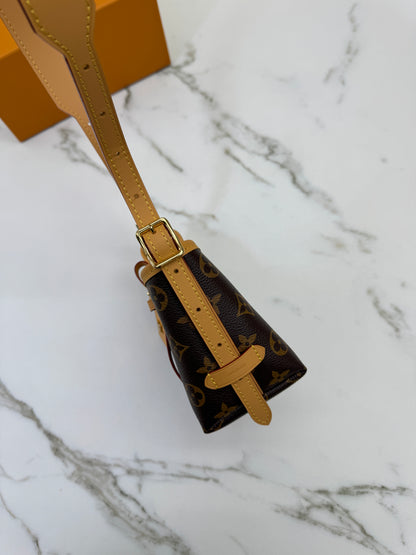 LV Nano Carryall