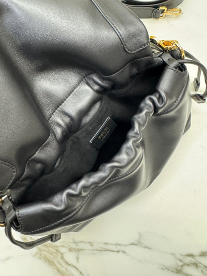 FENDI Mamma Baguette 黑色 Medium