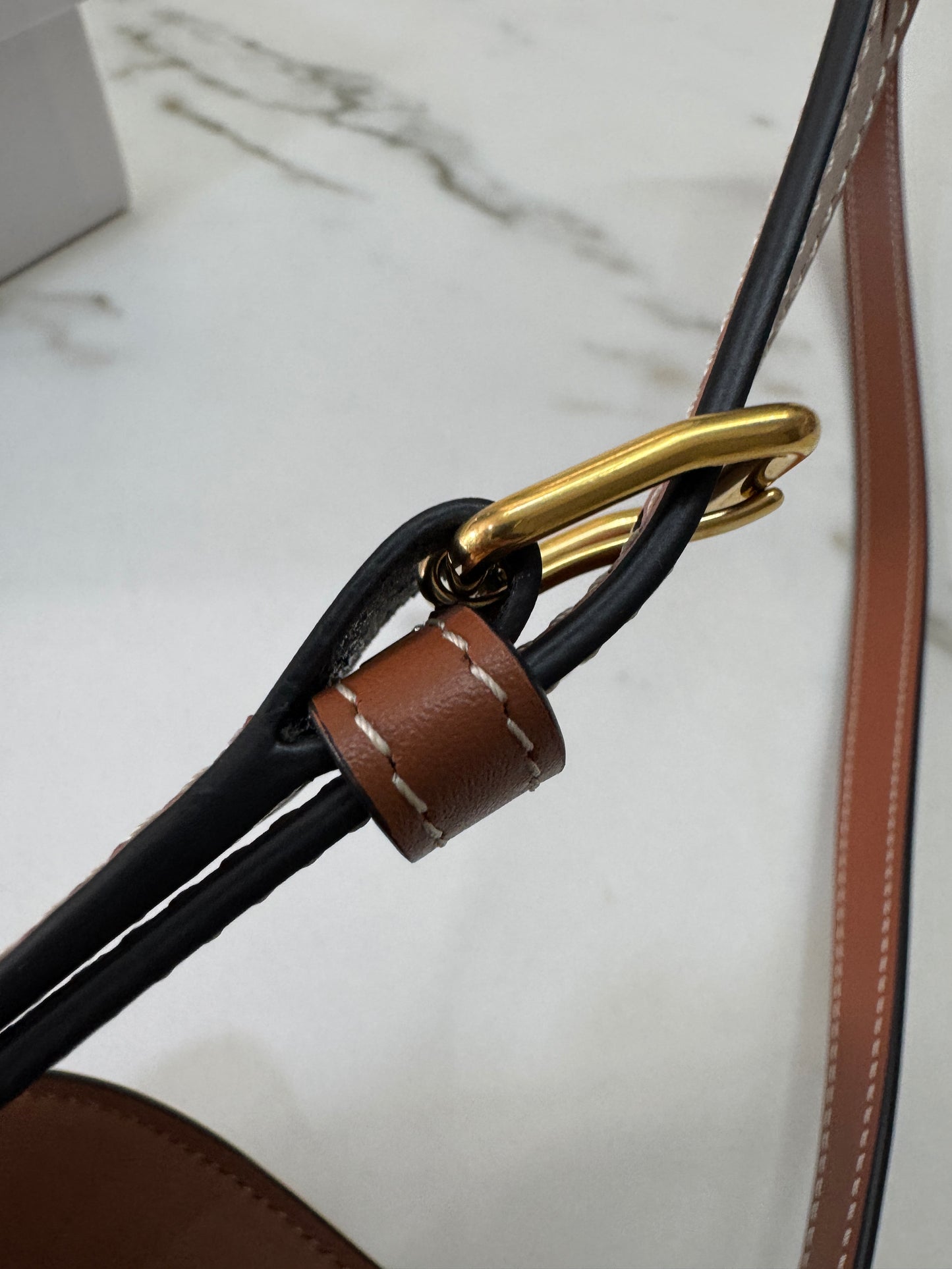 CELINE Triomphe Besace 凱旋門馬鞍包 老花Canvas