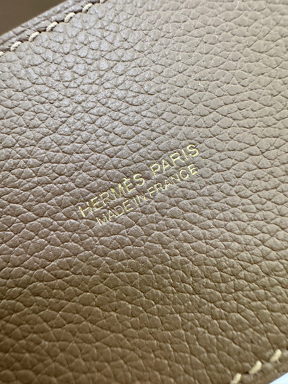 HERMES Kelly Danse 馬爾法米金扣 Evercolor 8Q GHW