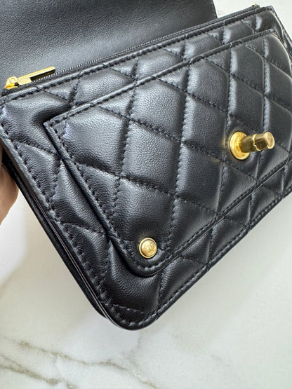 CHANEL 25B 手柄郵差 Wallet on Chain