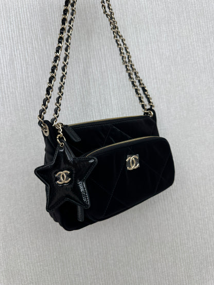 CHANEL 25N Coco Neige 滑雪系列 絲絨尼龍 相機包