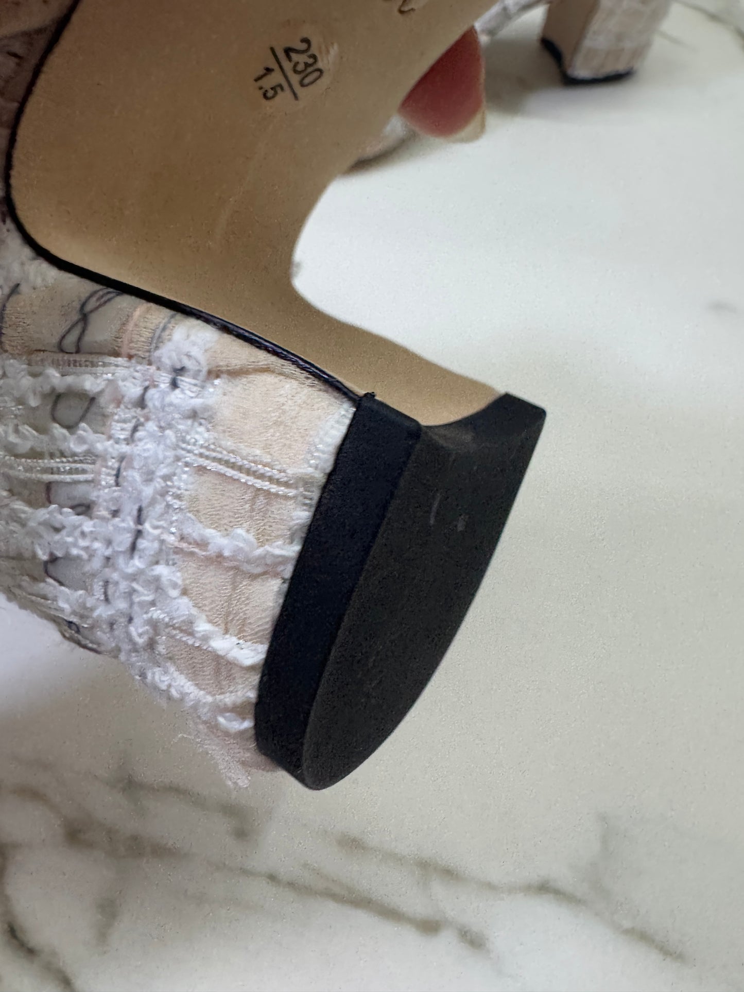 CHANEL 22P蕾絲字母 Slingback