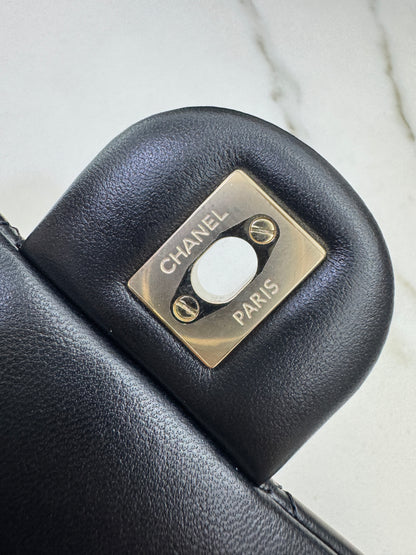 CHANEL 25K亮面淺金球 Mini CF20 Pearl Crush