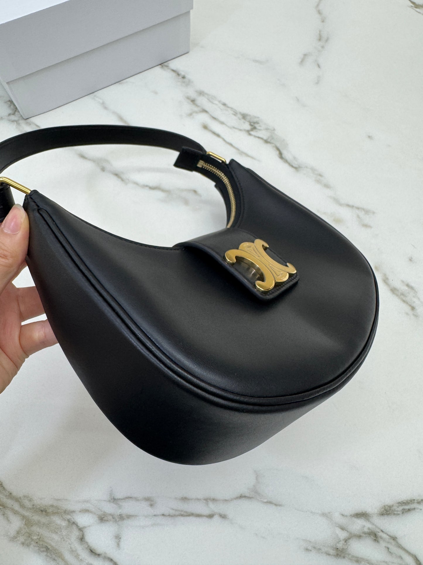 CELINE Ava Triomphe Hobo