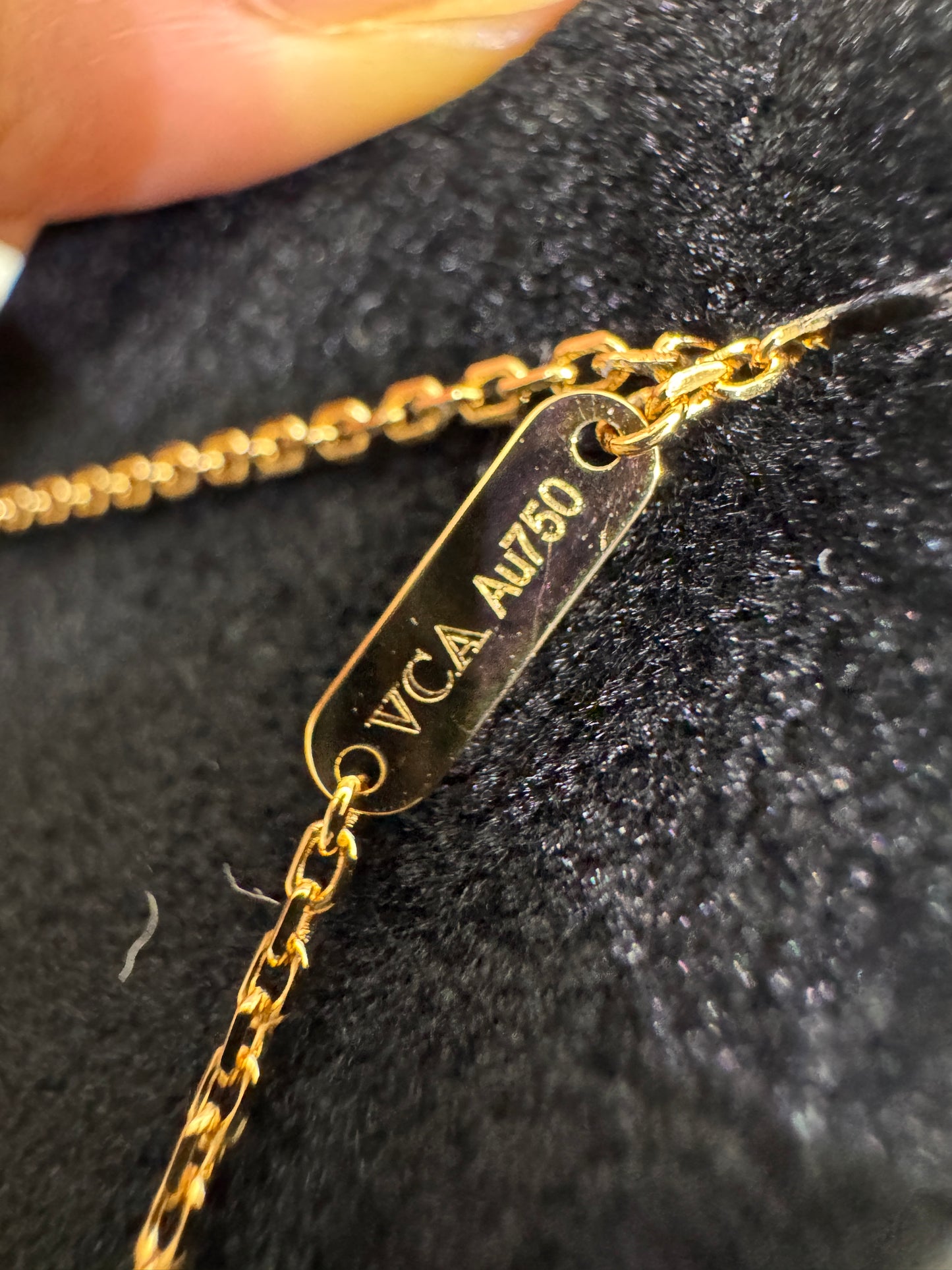 VCA Vintage Alhambra Necklace 紅玉髓