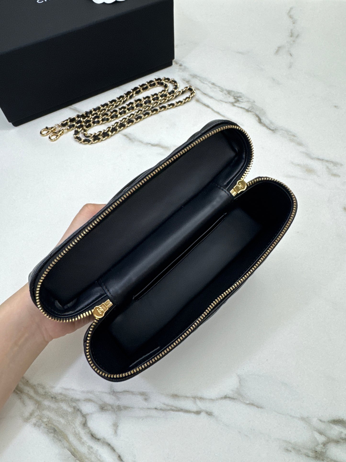 CHANEL 26B 新版腰線LP盒子包 Vanity