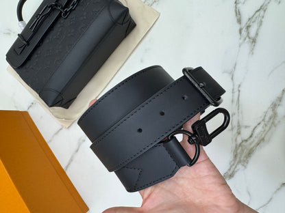 LV Steamer PM Ultra Black
