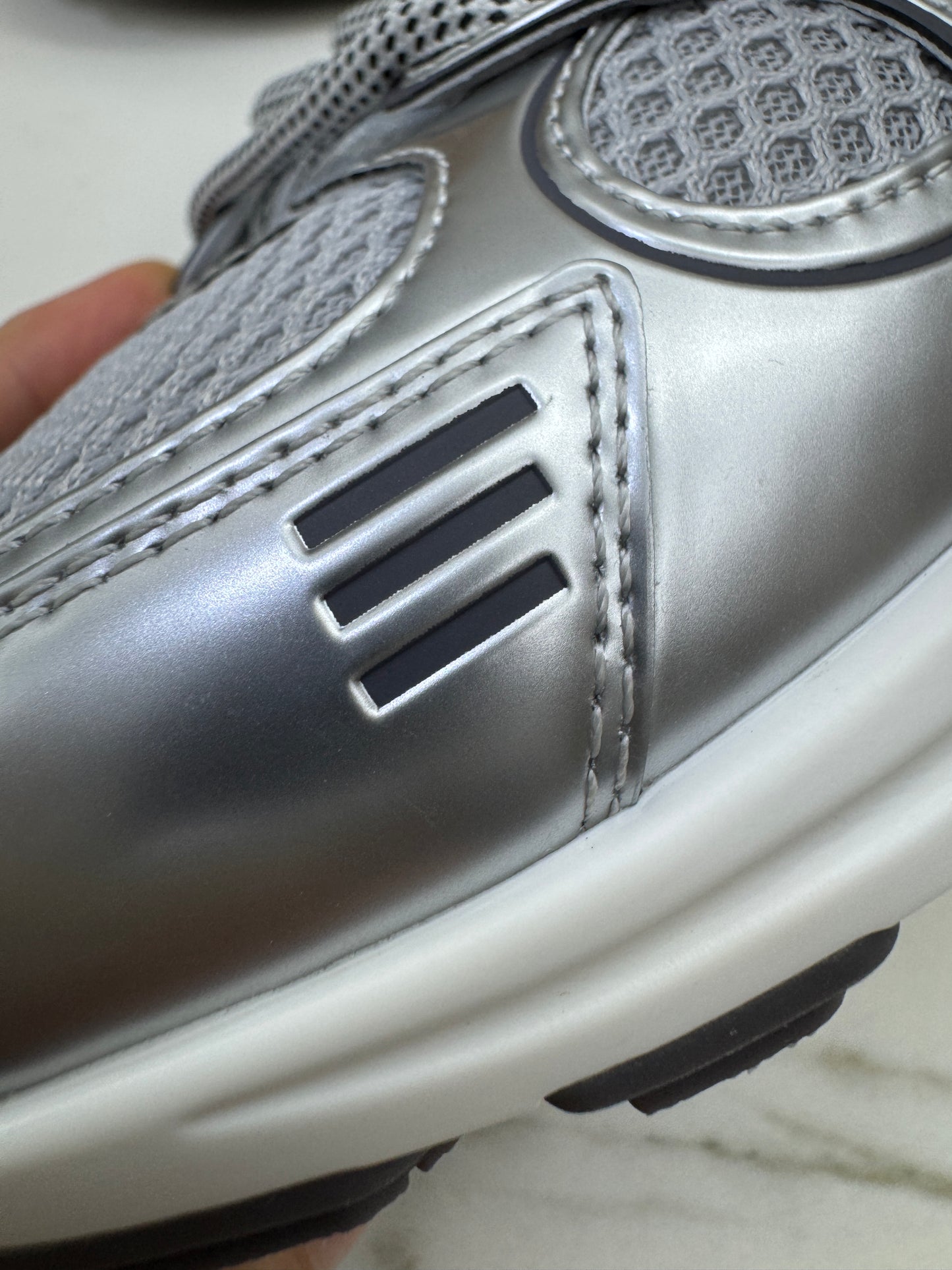 LV Olympia Sneaker 銀色運動鞋