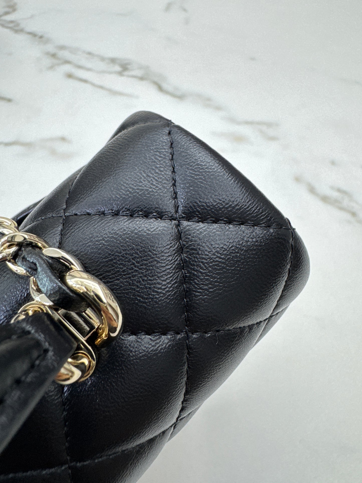 CHANEL Mini CF Handle 黑色羊皮淺金扣 Black Lambskin with GHE