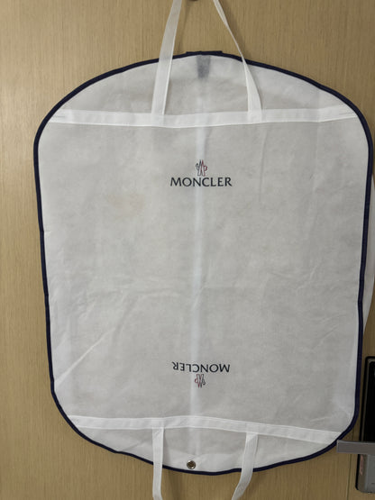 Moncler Maya 70 羽絨 光面淺粉紅色