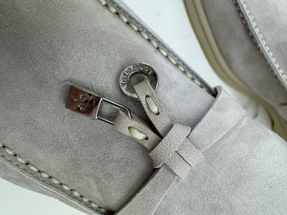LORO PIANA Summer Walk Loafer 珍珠灰