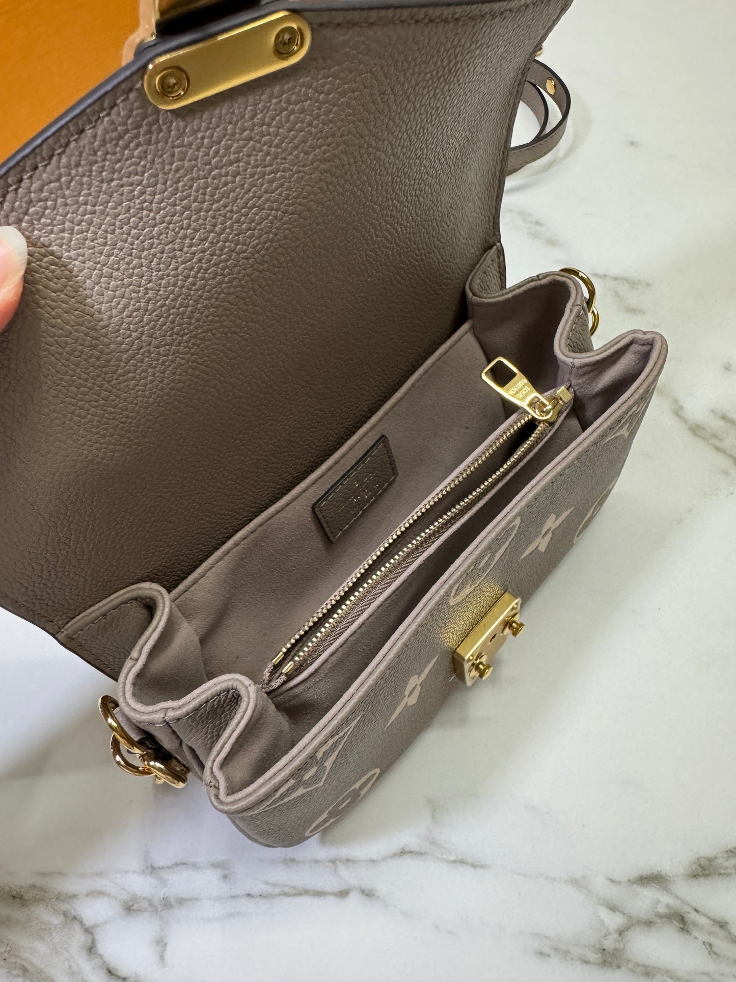 LV Pochette Metis 大象灰