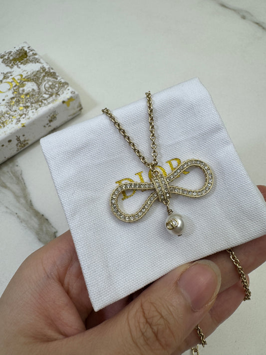 DIOR 蝴蝶結珍珠項鏈