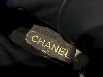 CHANEL 牛仔絲絨 菱格馬丁靴￼