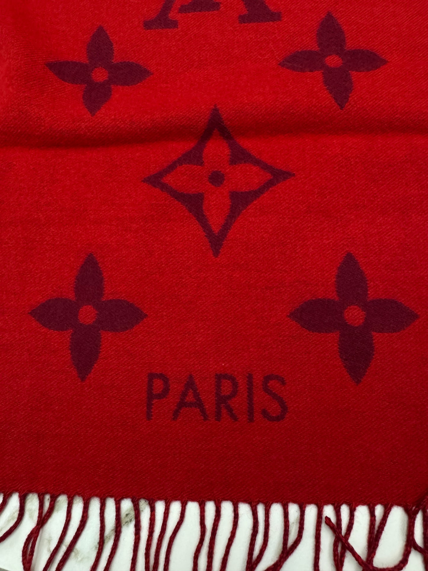 LV Reykjavik Scarf 100% Cashmere Rubis