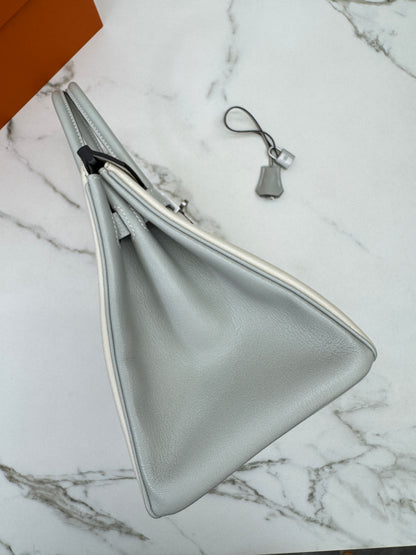 HERMES Birkin 30 SO 珍珠灰拼奶昔白山羊皮 拉絲銀扣 Chevre Mysore Gris Pearl x Craie