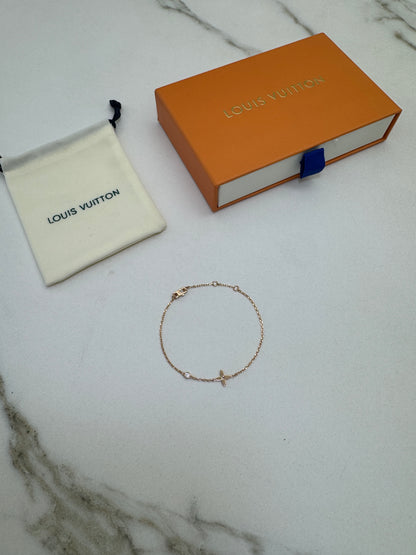 LV 小花拼單鑽玫瑰金手鏈
