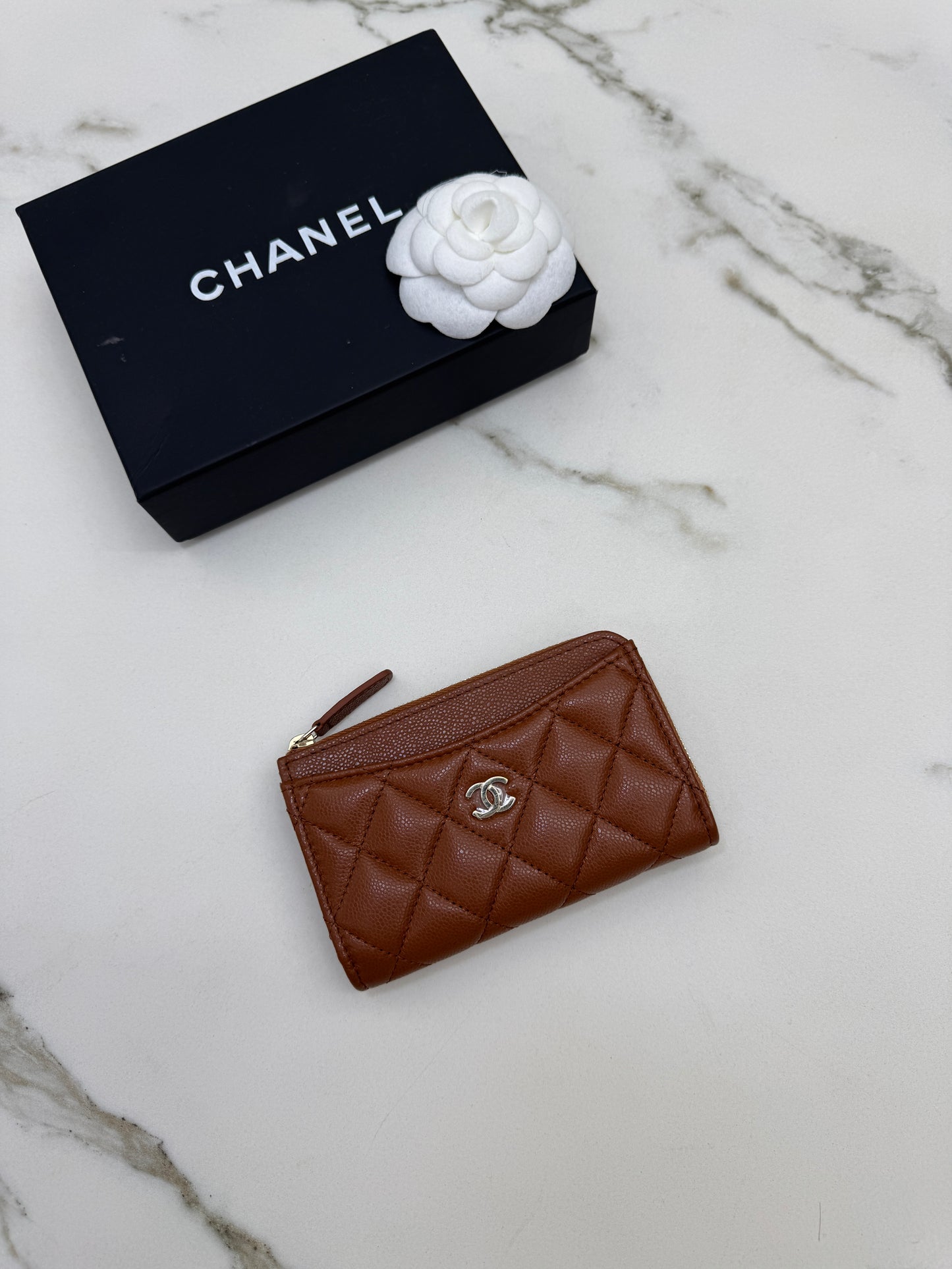 CHANEL L型拉鏈小錢包 焦糖棕