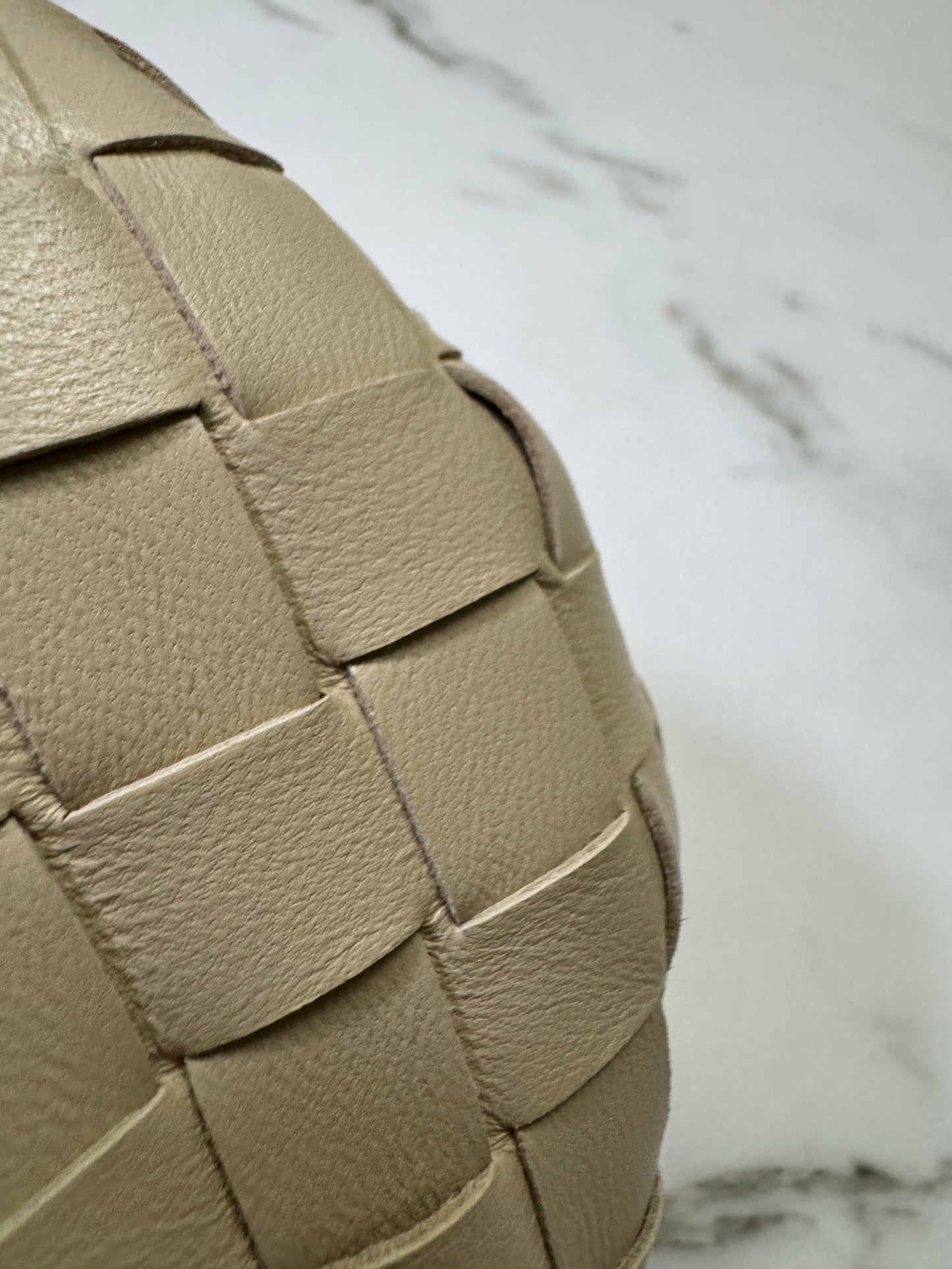 BV Mini Jodie 燕麥色 Porridge