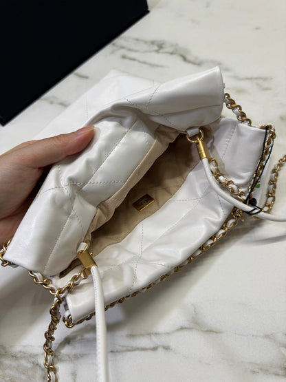 CHANEL Mini 22 Bag 白金