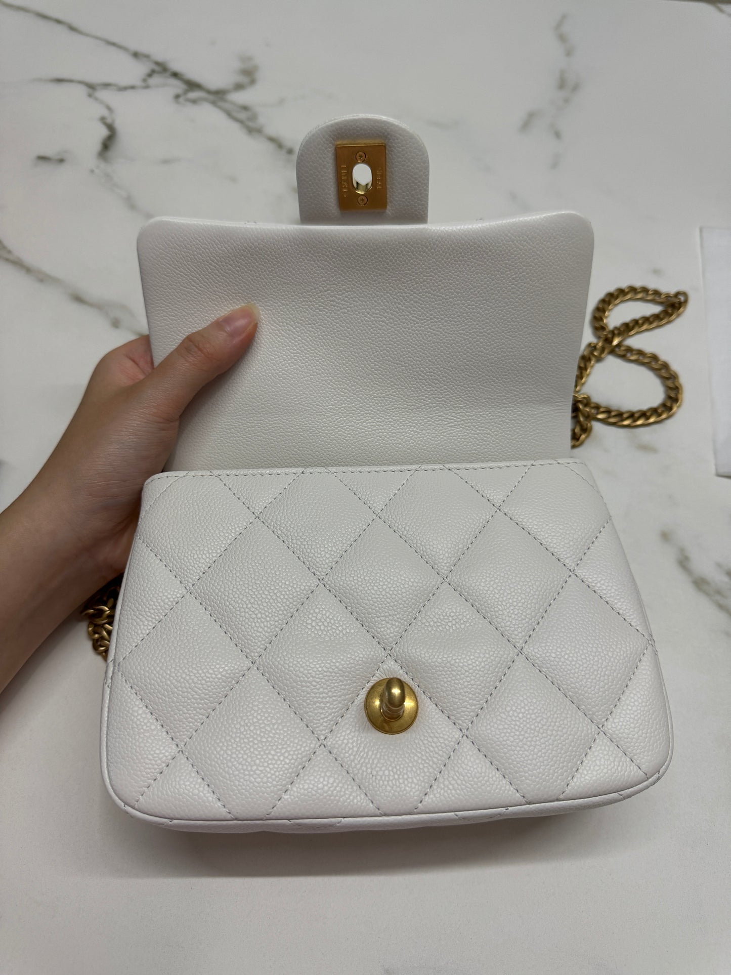 CHANEL 24P 愛心金球 白色 20cm 中號