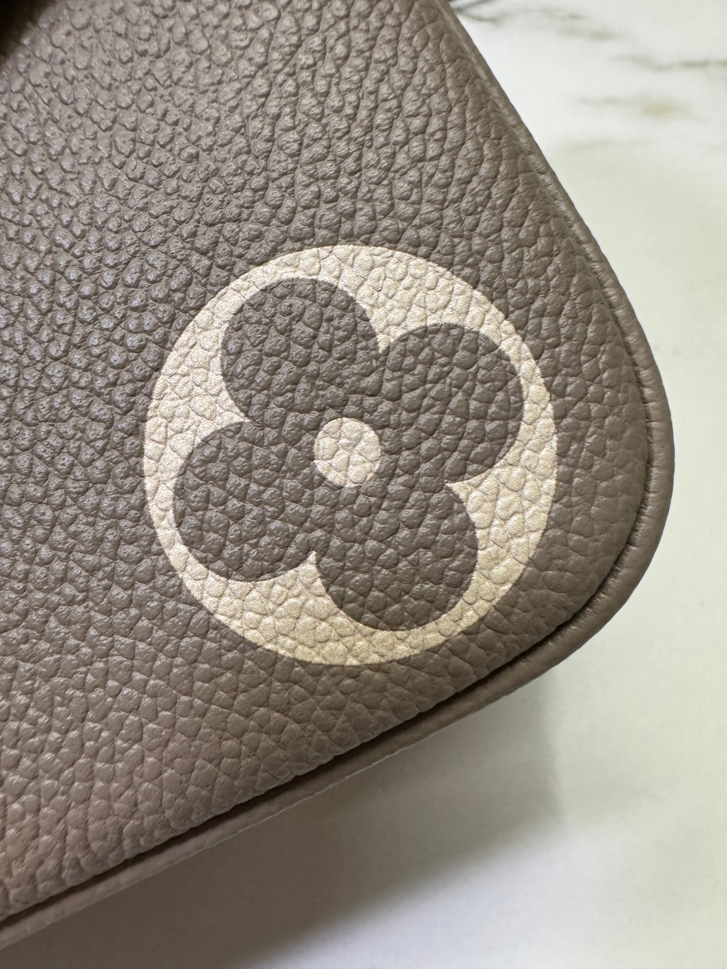 LV Pochette Metis 大象灰