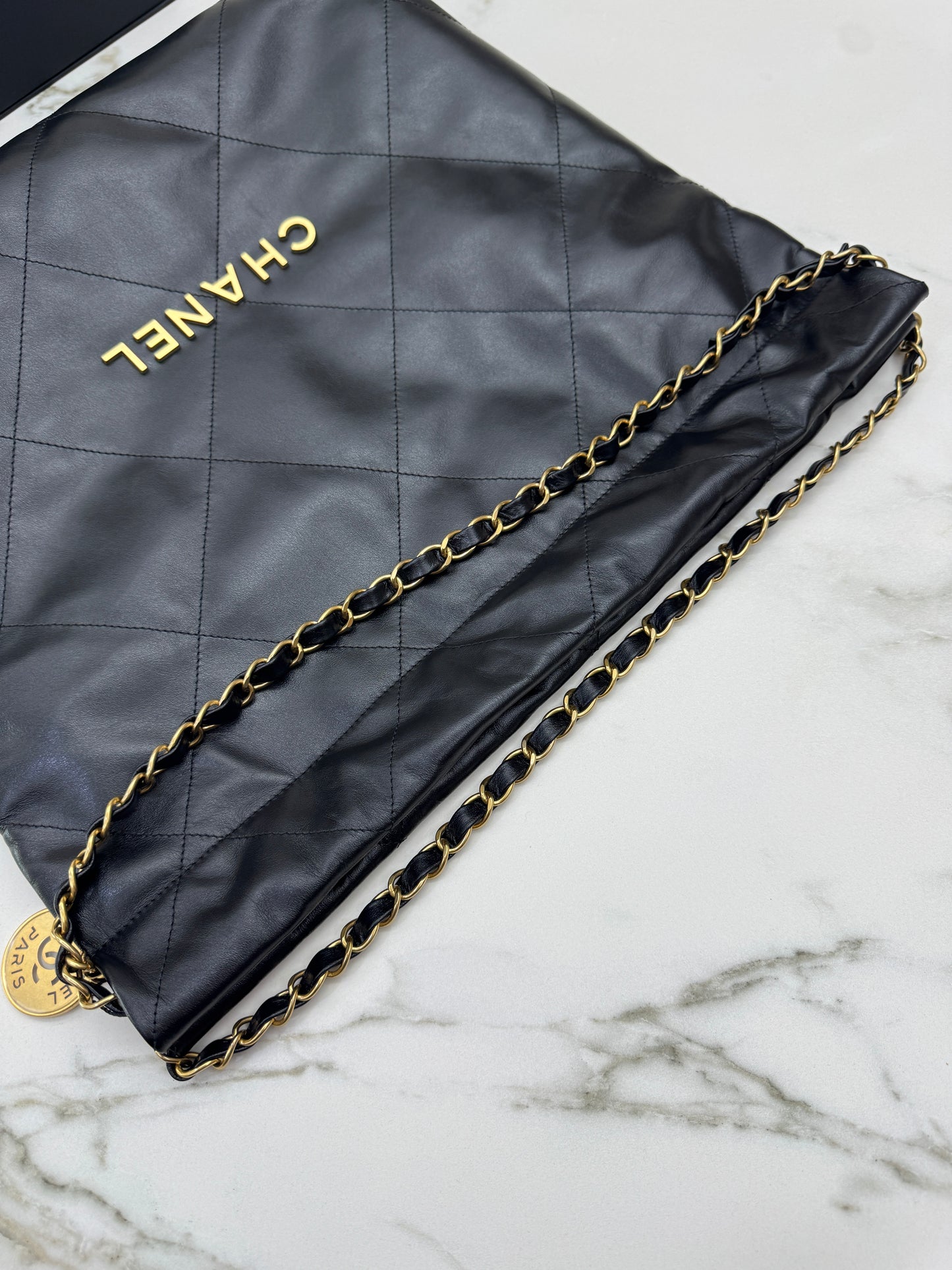 CHANEL 22Bag Medium 黑金