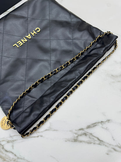 CHANEL 22Bag Medium 黑金
