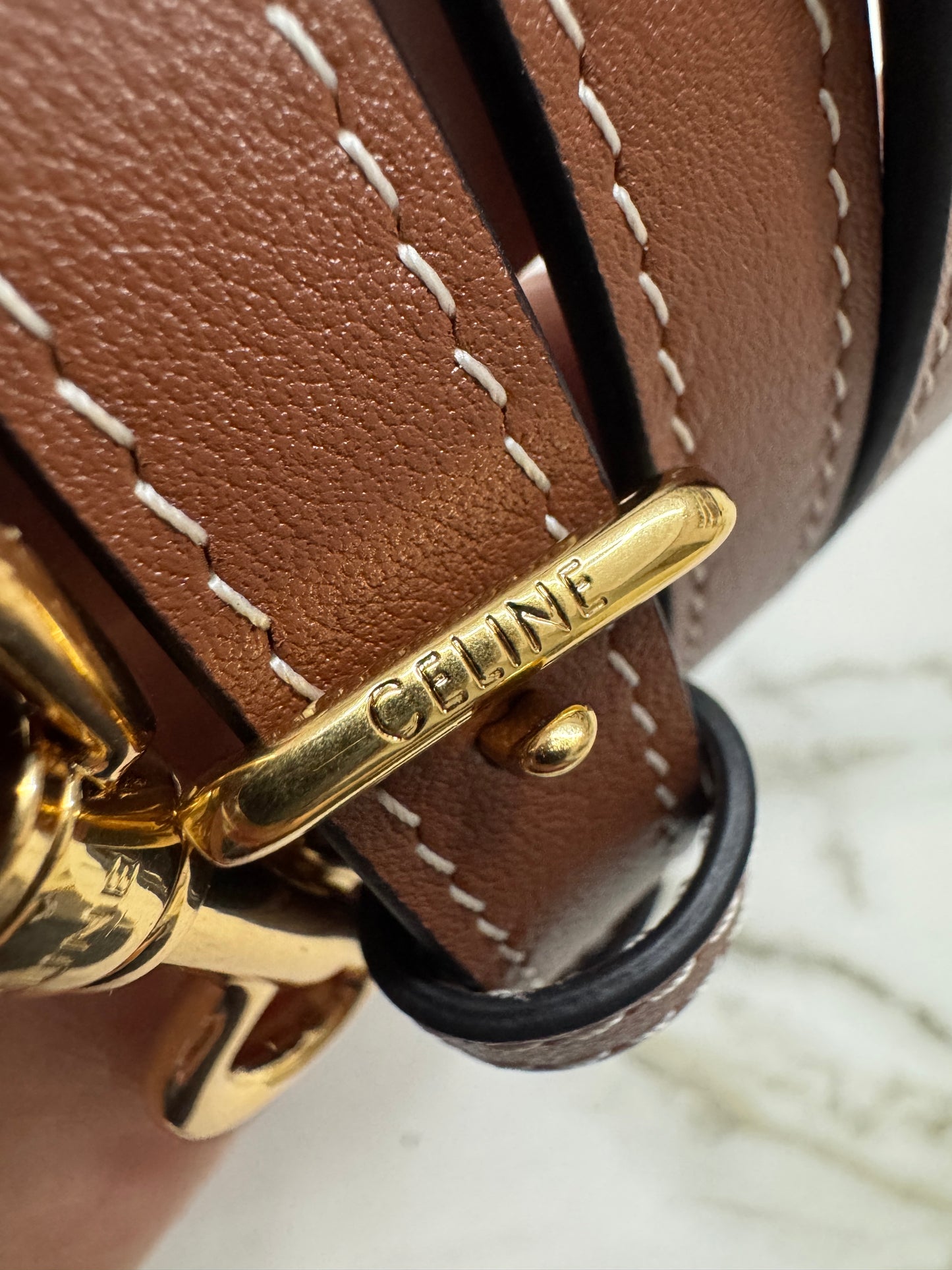 CELINE Triomphe Boston 棕色