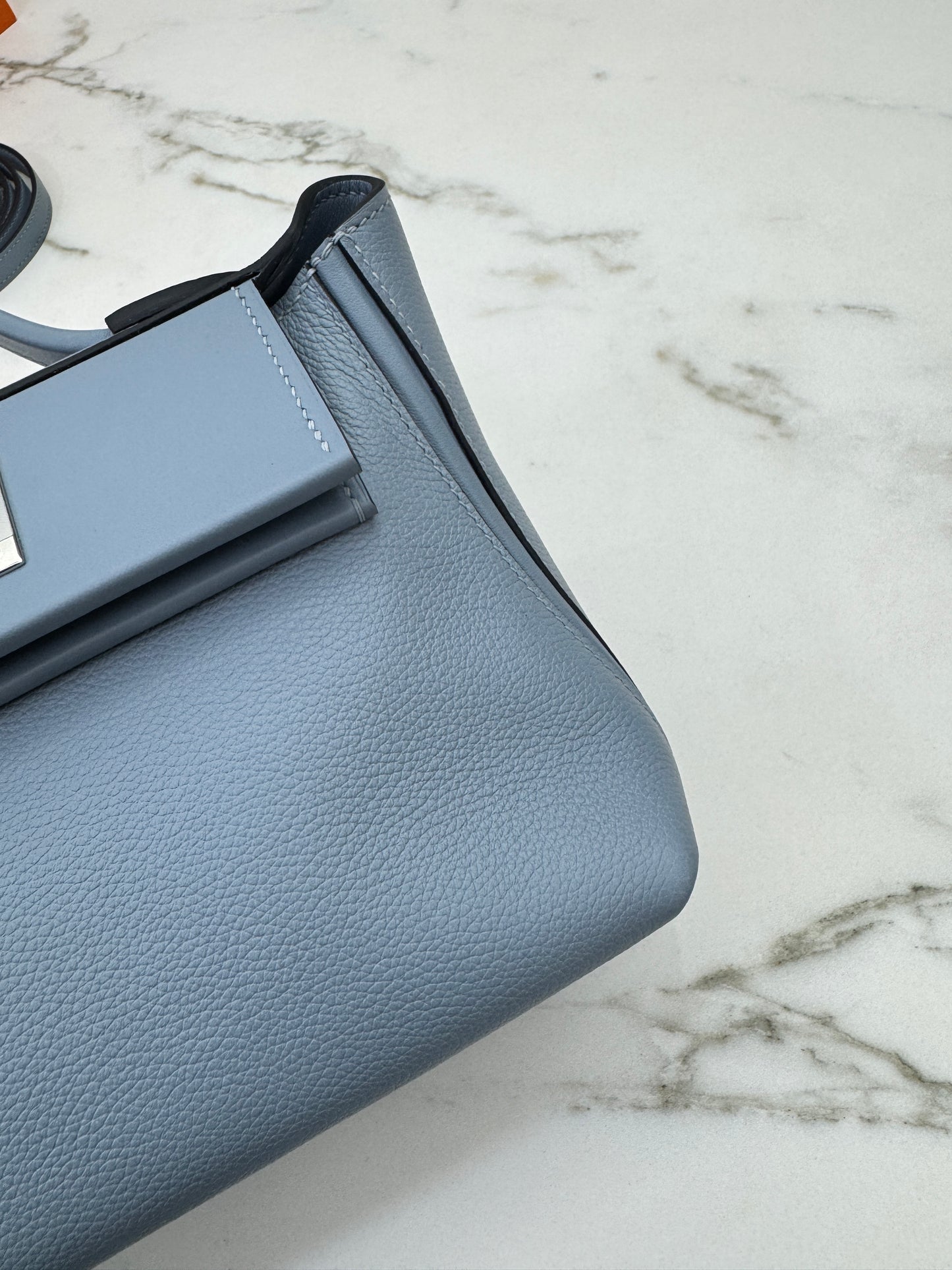 HERMES Mini 2424 亞麻藍銀扣 Evercolor Blue Lin PHW