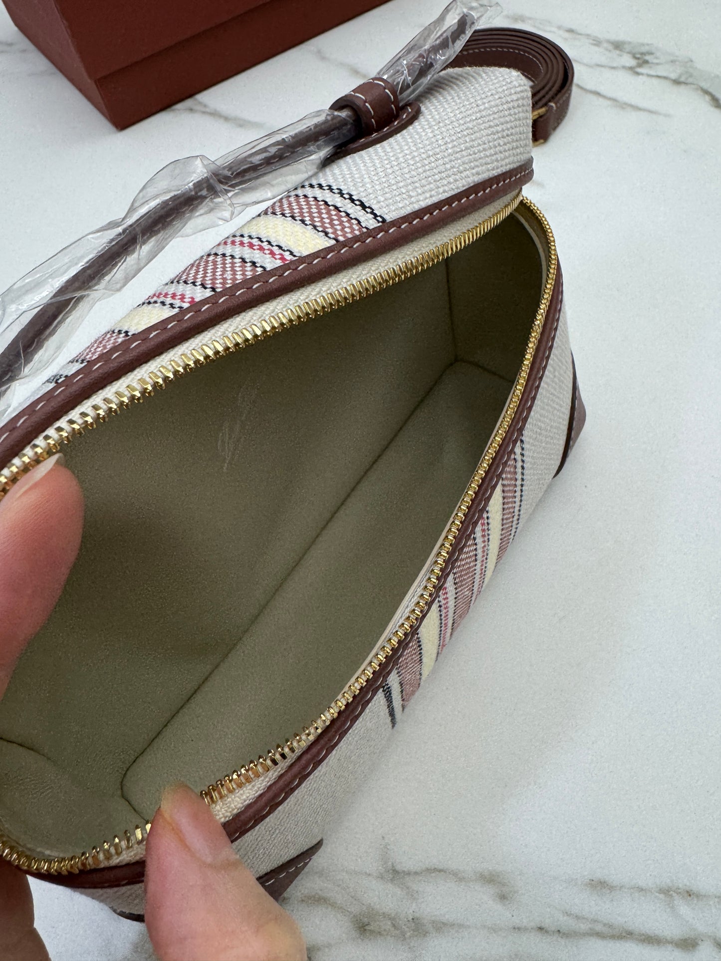 LORO PIANA Extra Pocket 19 帆布