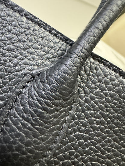 THE ROW Marguax 12 黑銀荔枝紋