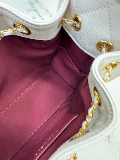 CHANEL Mini 25Bag 白色亮金扣