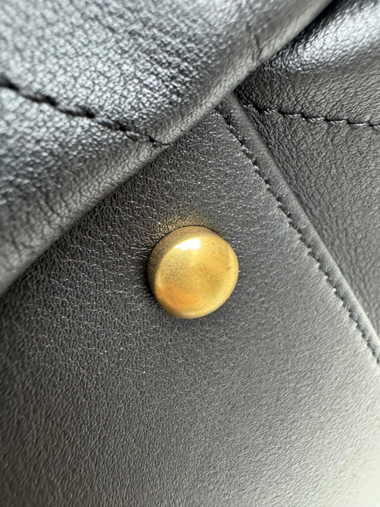 CHANEL 25S Shopping Bag Small