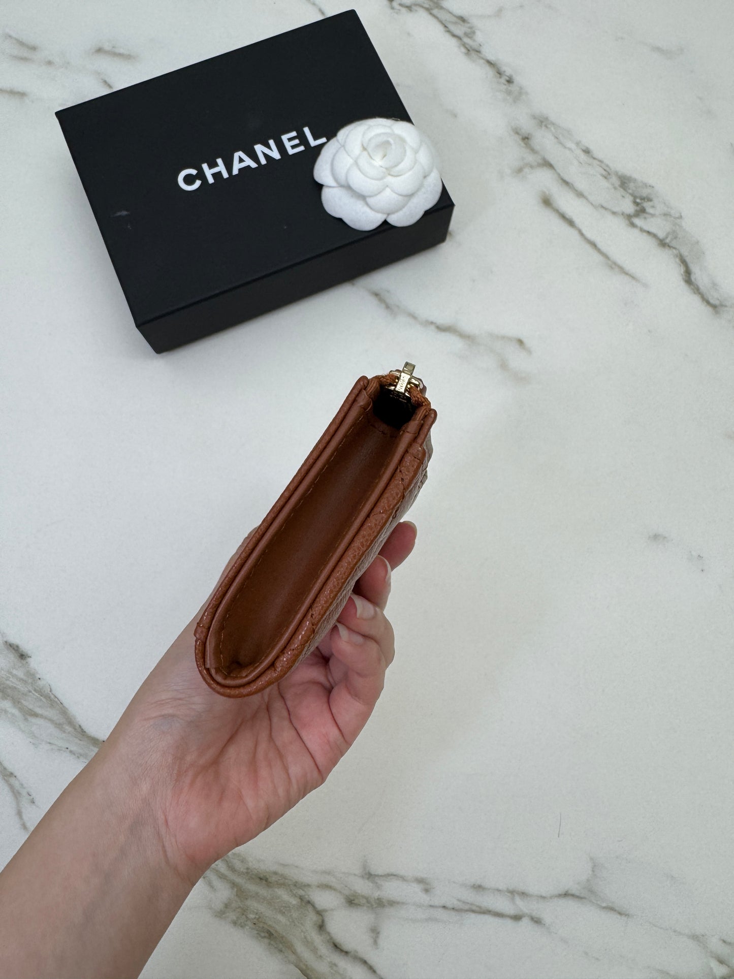 CHANEL L型拉鏈小錢包 焦糖棕