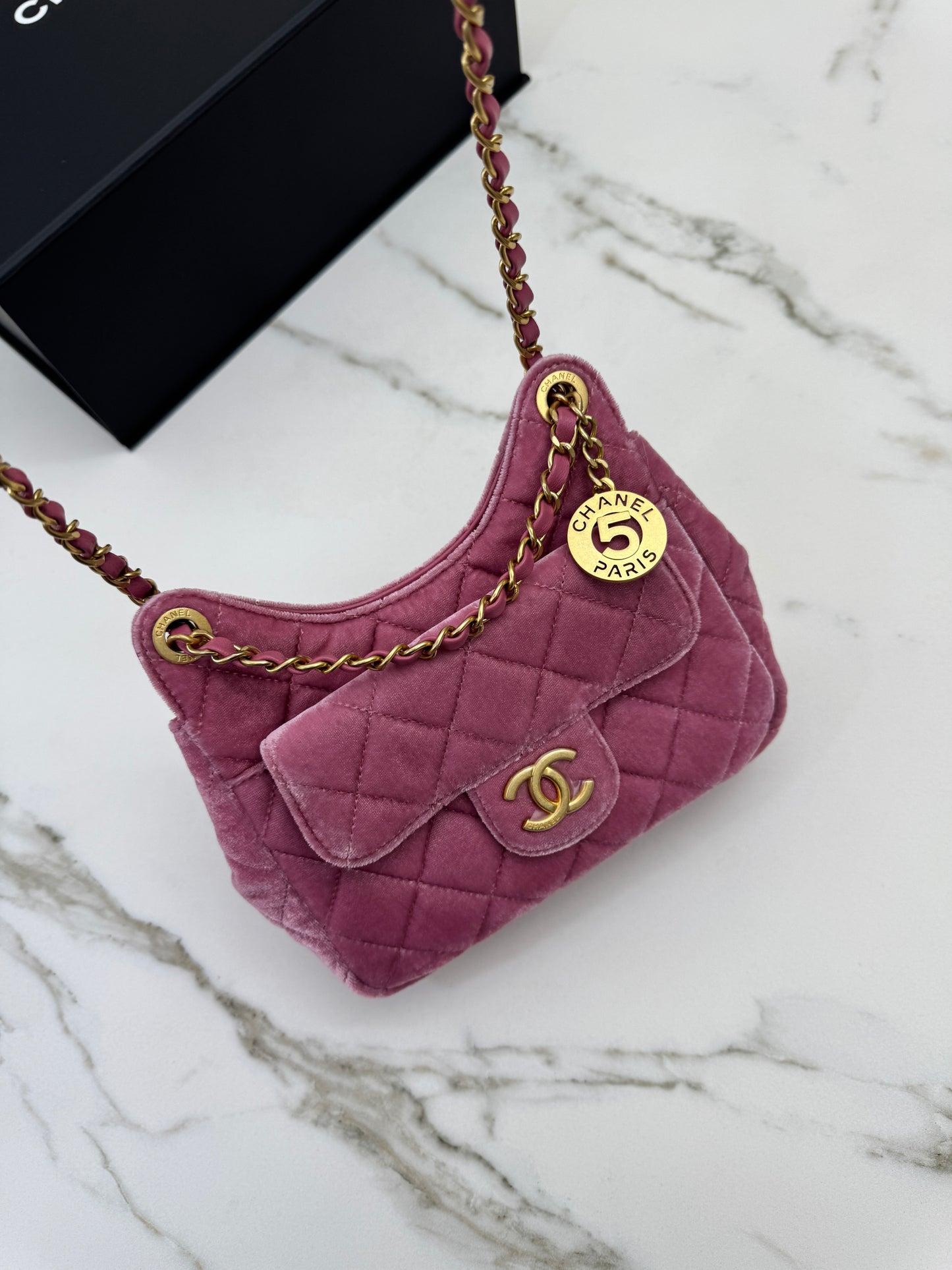 CHANEL 天貓精靈 乾燥玫瑰粉絲絨