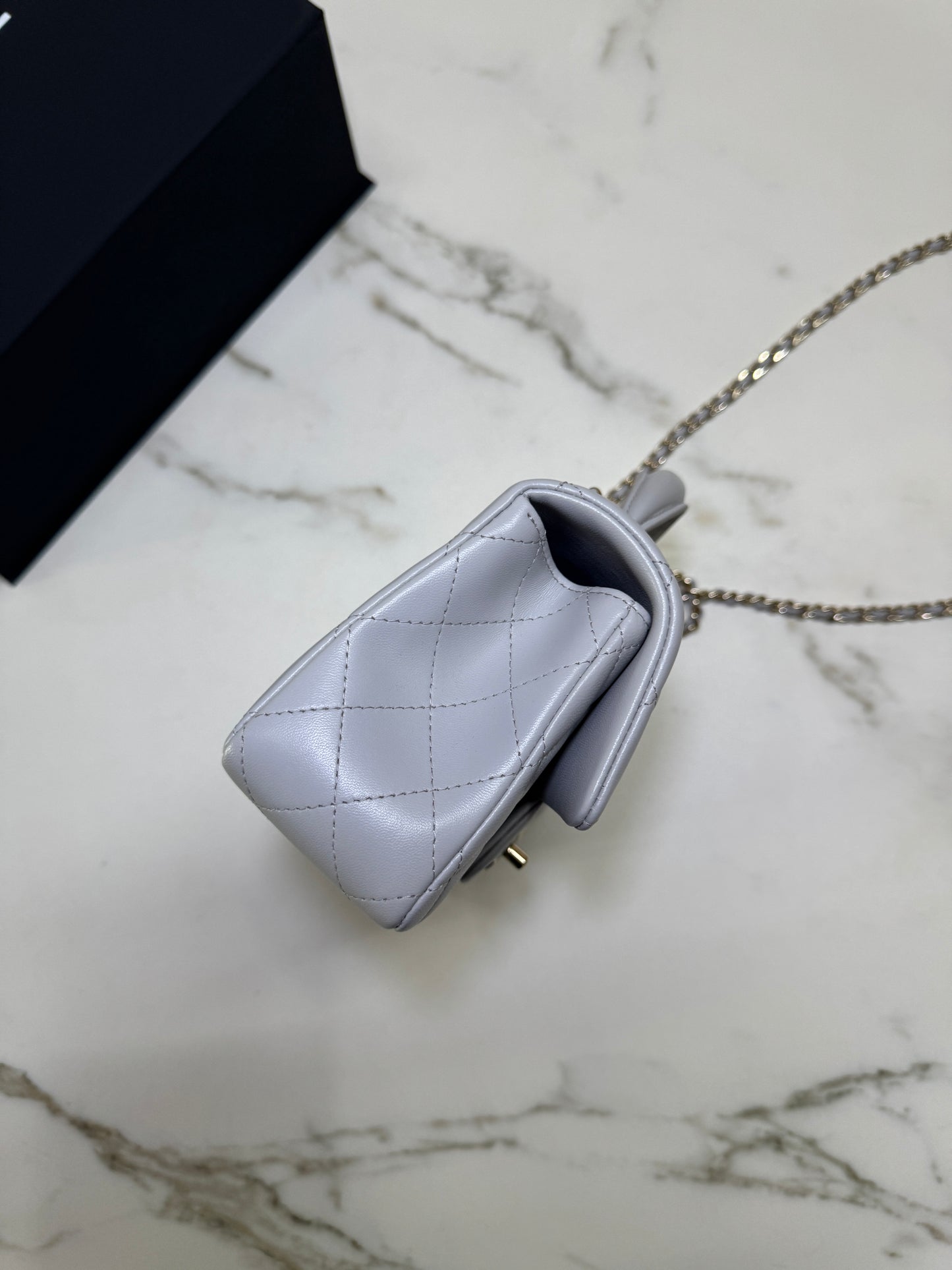 CHANEL Mini CF Handle 25P 淺灰色羊皮