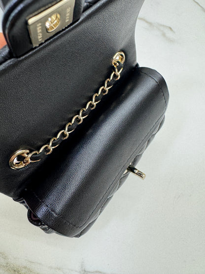 CHANEL 迷你CF包掛 黑色