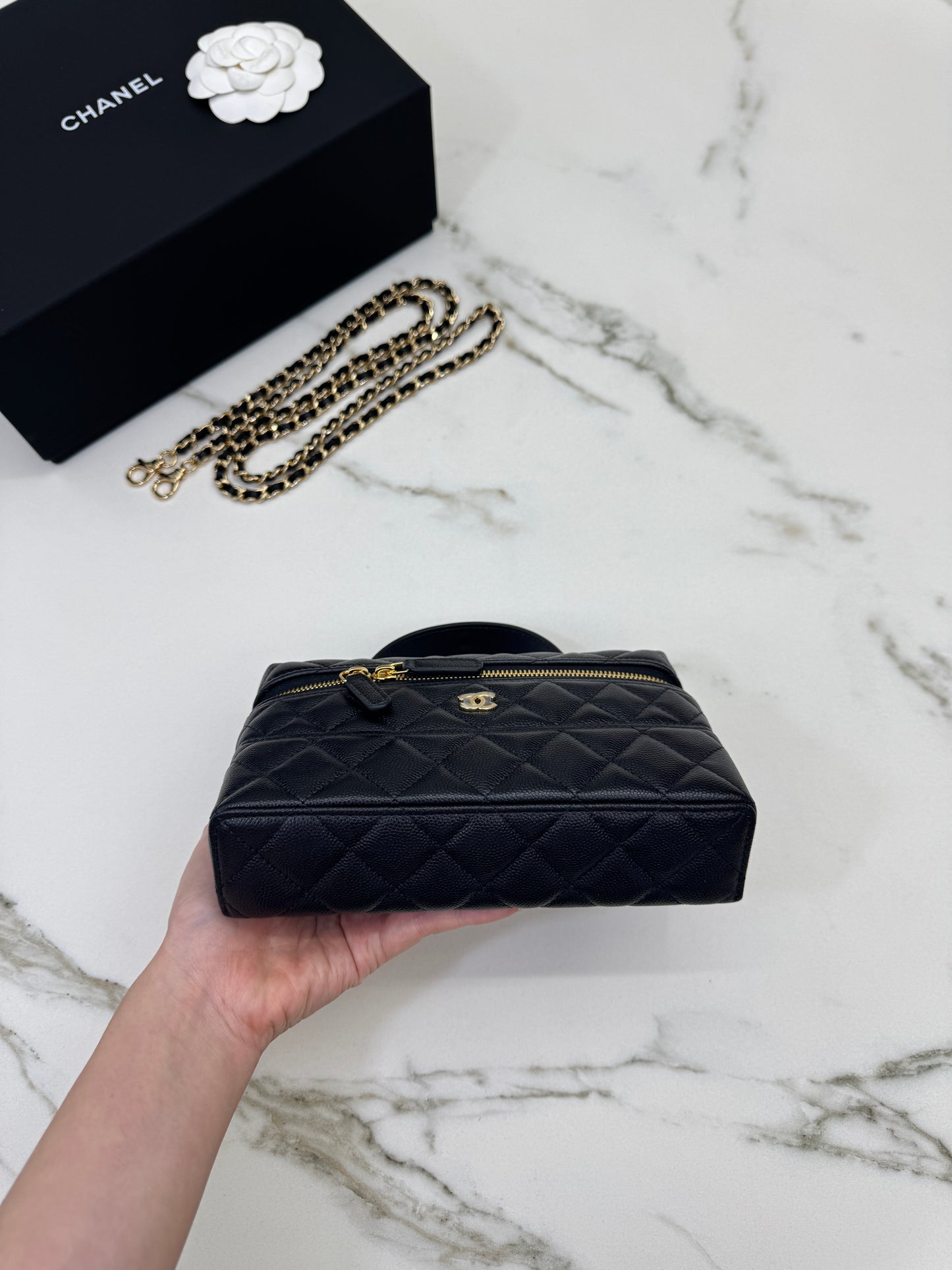 CHANEL 26B 新版腰線LP盒子包 Vanity